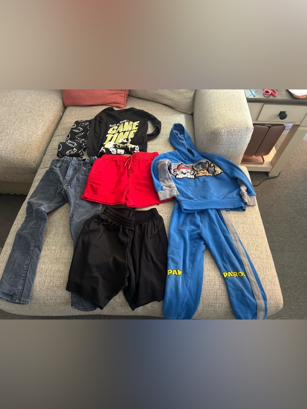 Lot of miscellaneous boy clothings size 4-6